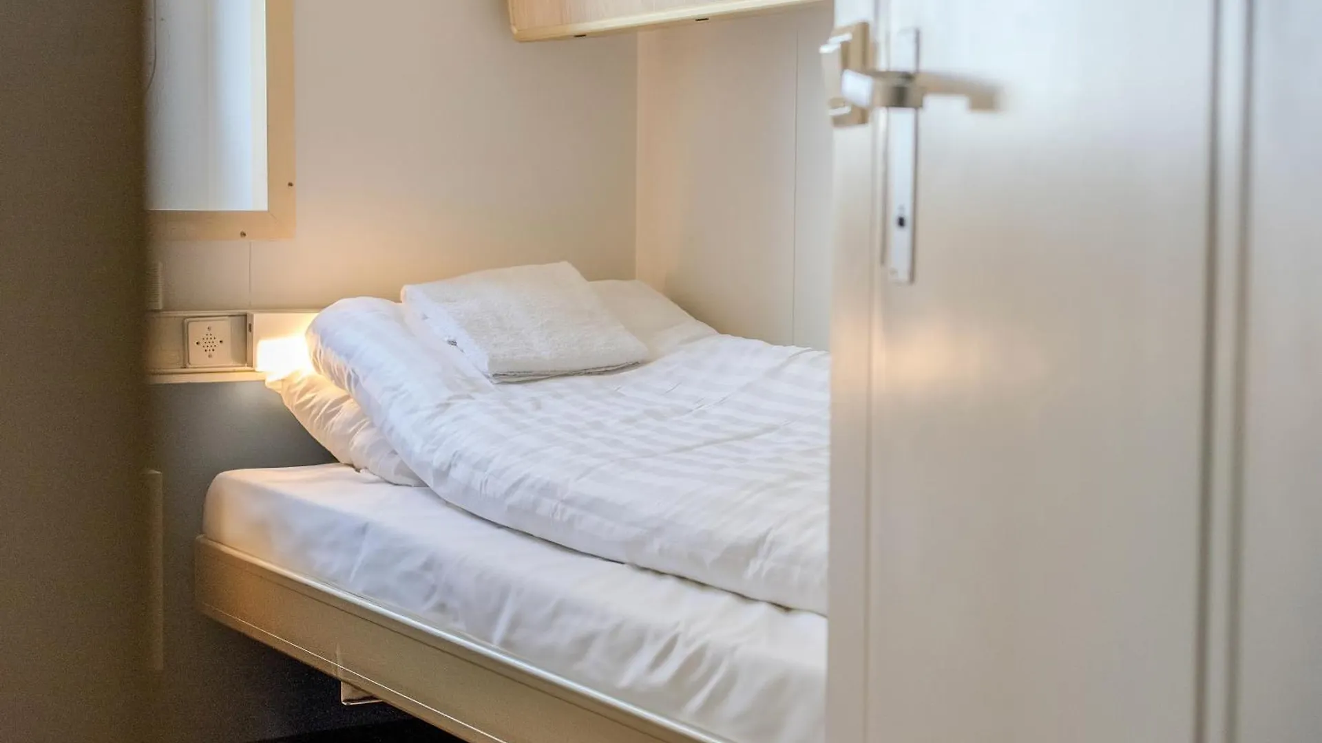 Hotel Dfds Ferry - Newcastle To Amsterdam