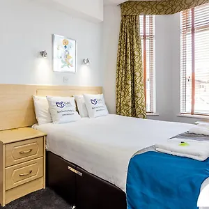 Hotel Dene, Newcastle upon Tyne
